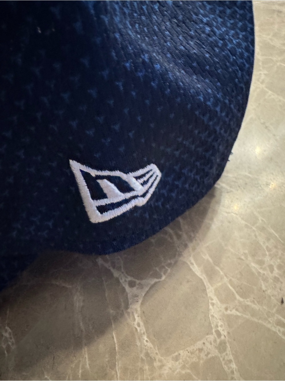NFL New Era Tennessee Titans  Linear  Hit 39Thirty Flex Cap Size S/M - Picture 3 of 6